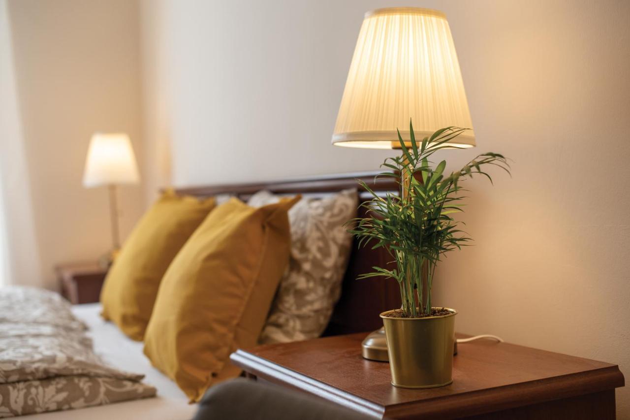 Theatroom Apartman เอ็กเกอร์ ภายนอก รูปภาพ