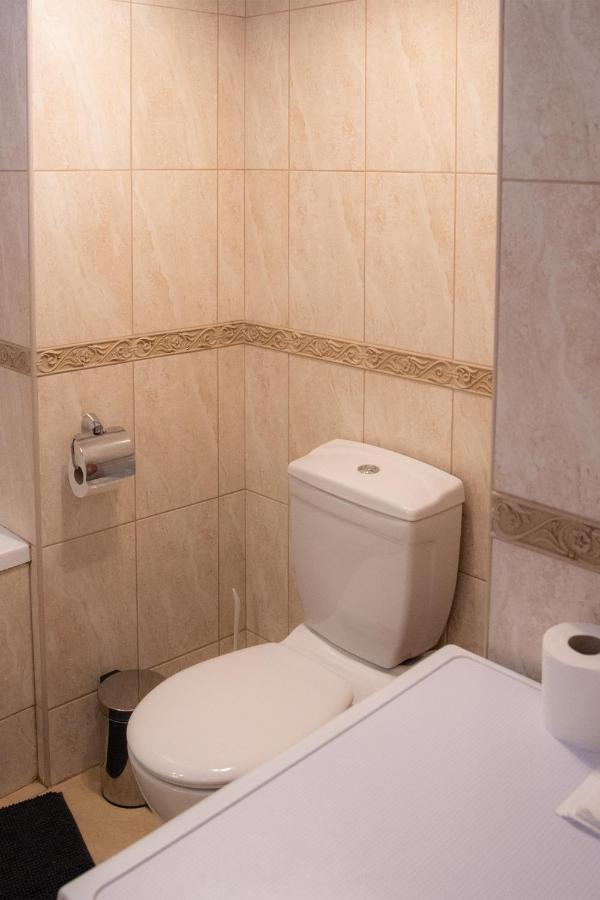 Theatroom Apartman เอ็กเกอร์ ภายนอก รูปภาพ